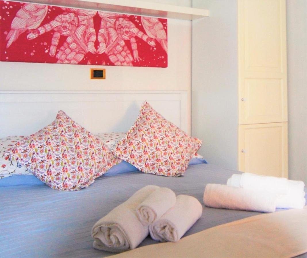 Il Gabbiano Aparthotel Амеля Екстериор снимка