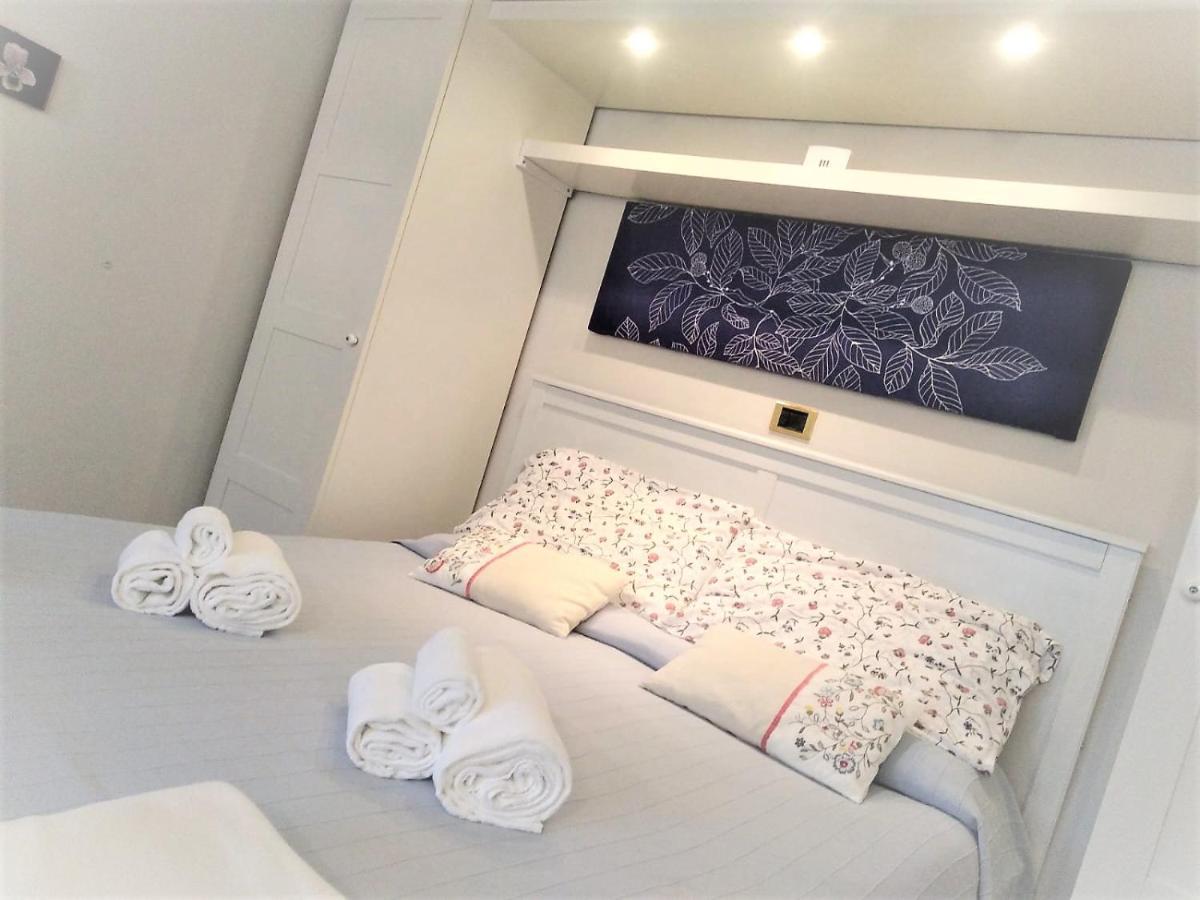 Il Gabbiano Aparthotel Амеля Екстериор снимка